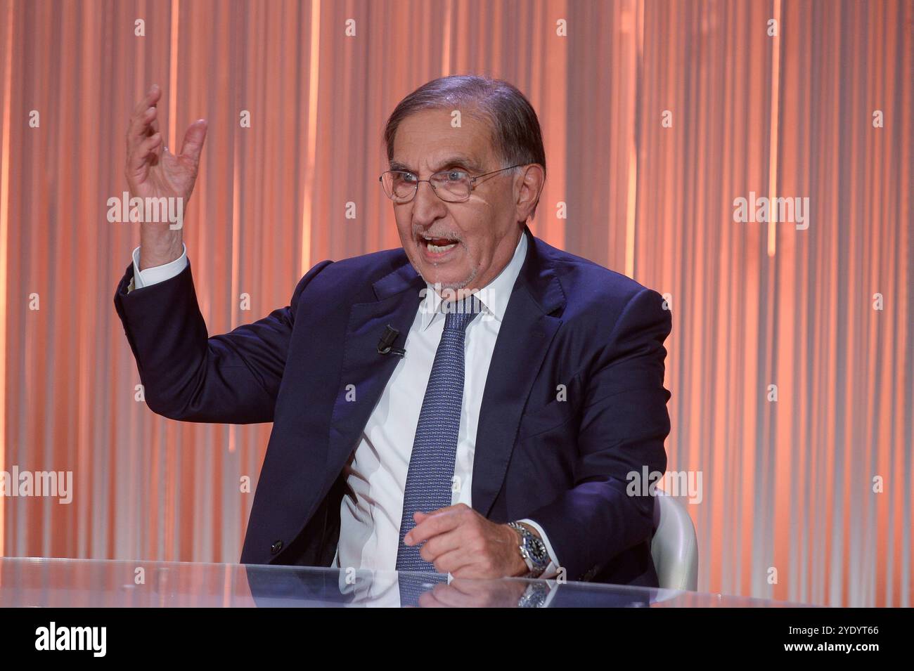 Italien, Rom, 28. Oktober 2024: Ignazio La Russa, Präsident des Senats, Gast der TV-Talkshow „Cinque Minuti“ (fünf Minuten) Foto © Stefano Carofei/Sintesi/Alamy Live News Stockfoto