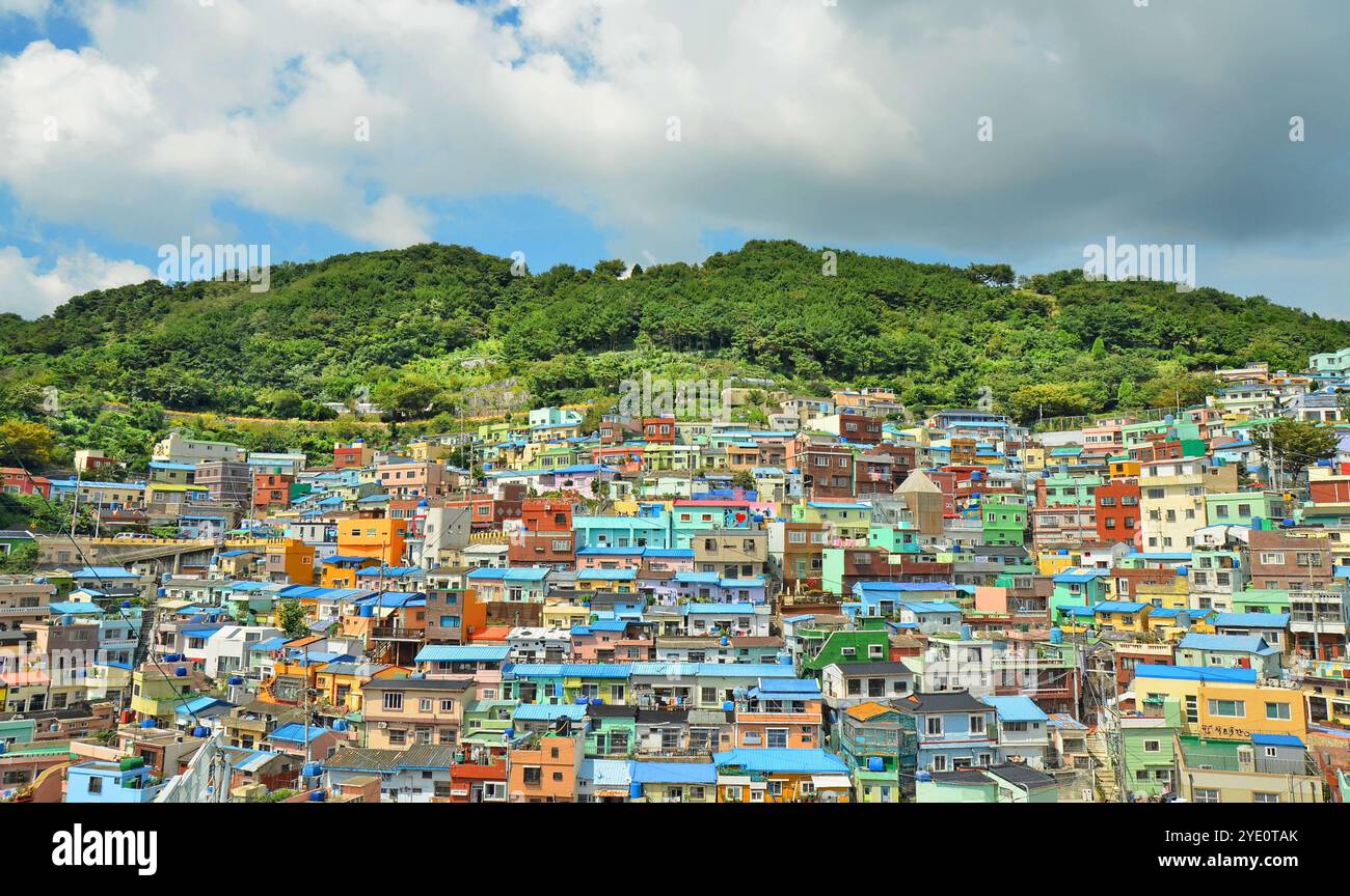 Gamcheon Culture Village (Koreanisch 감천문화마을) ist eine Stadt im südkoreanischen Stadtteil Gamcheon-dong im Bezirk Saha in Busan. Stockfoto