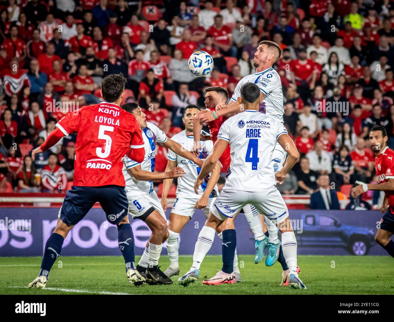 Spiel der Argentine Professional Soccer League AFA. Independiente de Avellaneda spielte 1-1 mit Godoy Cruz de Mendoza im Stadion Libertadores de América in Avellaneda, Buenos Aires, Argentinien. Hinweis: Facundo Morales/Alamy Live News NUR FÜR REDAKTIONELLE ZWECKE Stockfoto