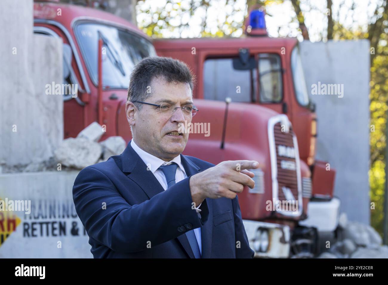 Janez LenarDiD, EU-Kommissar für humanitäre Hilfe und Krisenmanagement, Porträt. Der internationale Katastrophenschutz übt mit mehr als einem Ausmaß aus Stockfoto