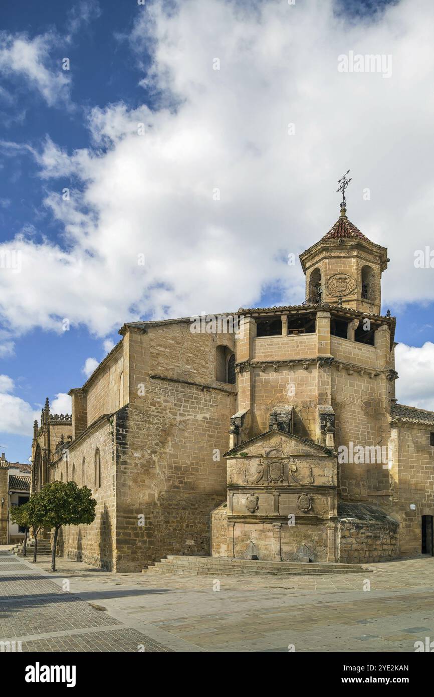 Die Kirche von San Pablo ist eine der ältesten in Ubeda, Spanien. Es wird angenommen, dass es seit der Westgotik gebaut wurde Stockfoto