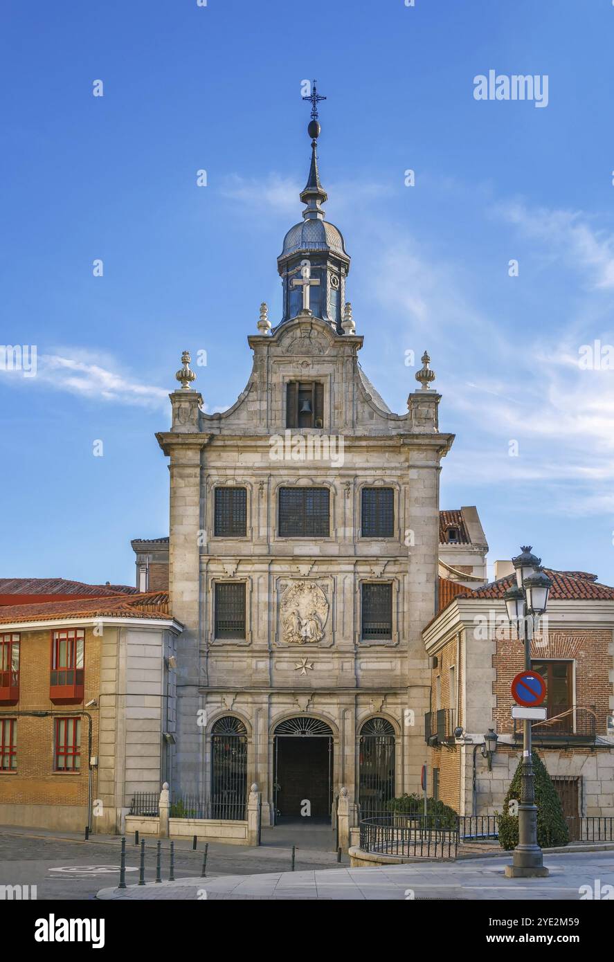 Die Kirche des Sakraments ist eine römisch-katholische Kirche im Barock-Stil aus dem 17. Jahrhundert in Madrid, Spanien, Europa Stockfoto