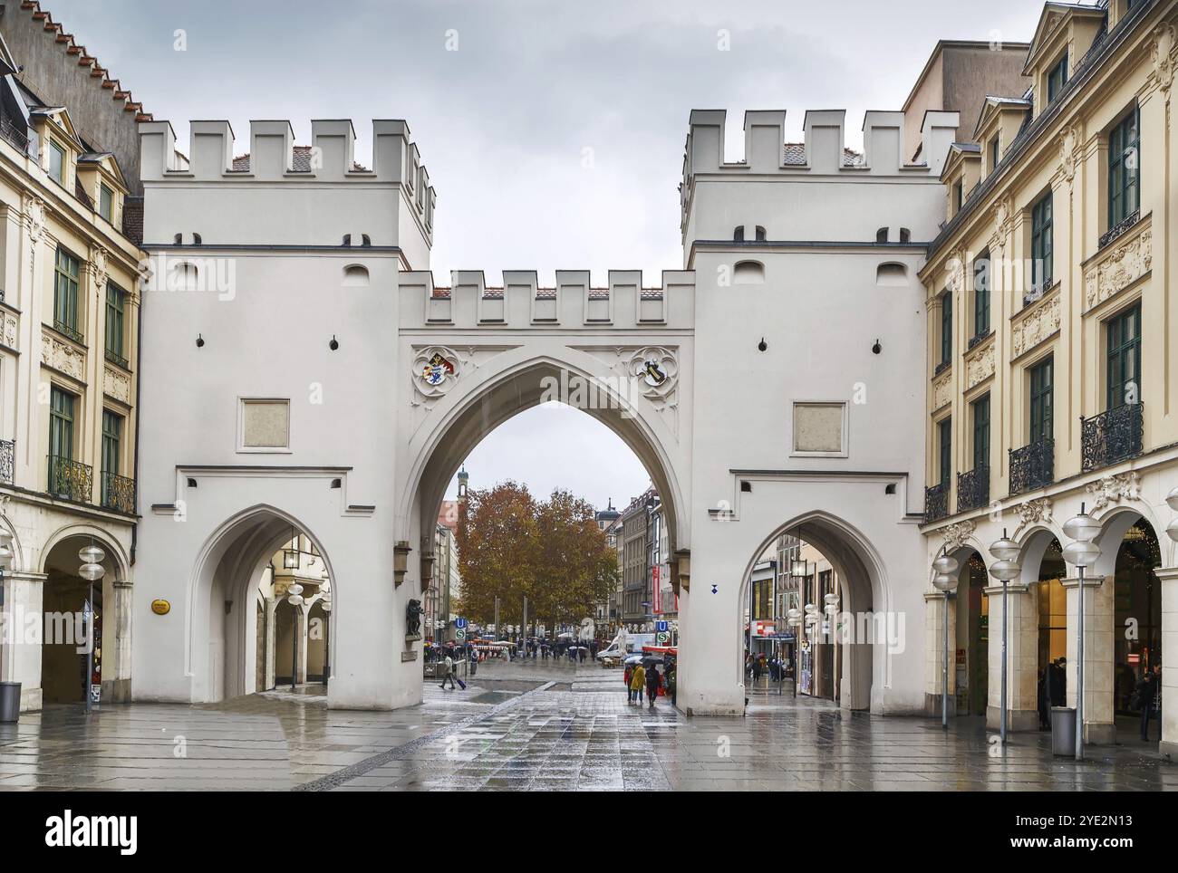 Karlstor (Karls Gate) im Stadtzentrum von München, Deutschland, Europa Stockfoto