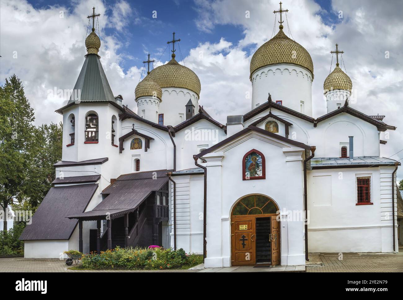 Die Kirchen St. Philipp der Apostel und St. Nikolaus der Wundertäter, Veliky Nowgorod, Russland. Die beiden Kirchen wurden 1526 erbaut Stockfoto