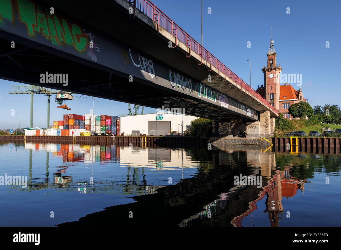 Das alte Hafenbüro im Dortmunder Hafen, Hafenbrücke, Nordrhein-Westfalen. das Alte Hafenamt im Hafen Dortmund, Hafenbrücke, Nein Stockfoto