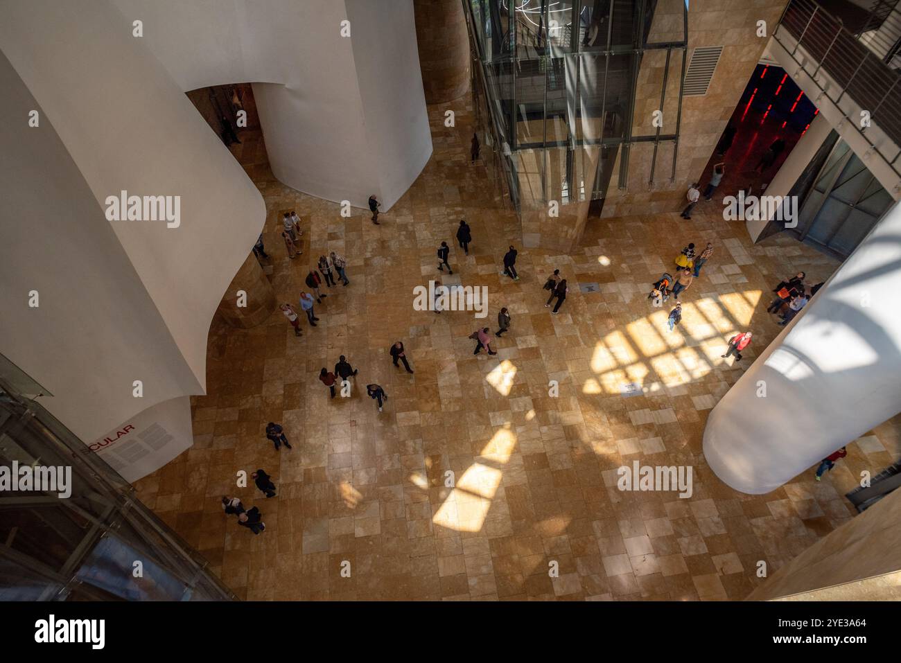 Bilbao, Spanien - 16. Mai 2024 - Foyer des Guggenheim Museums in Bilbao, baskenland Stockfoto