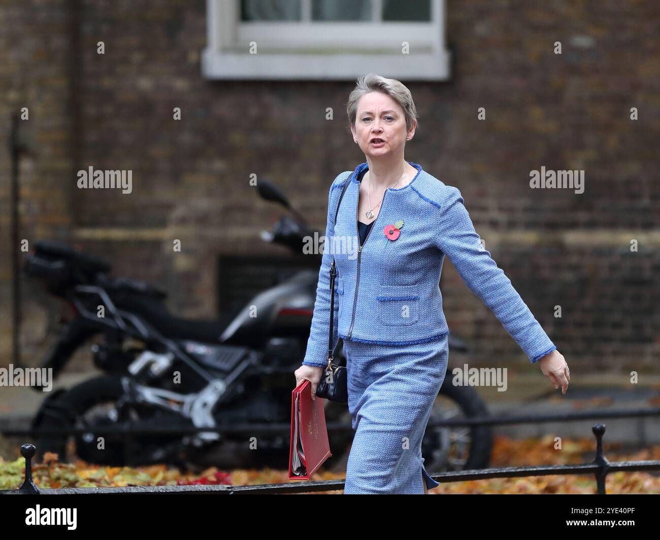 London, Vereinigtes Königreich. Oktober 2024. Yvette Cooper, Abgeordnete des Innenministeriums, kommt zur Kabinettssitzung. Quelle: Uwe Deffner/Alamy Live News Stockfoto