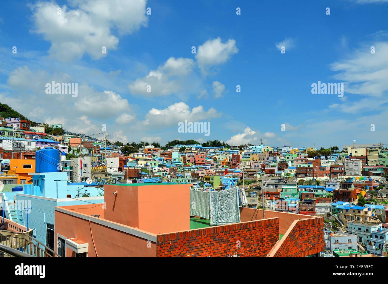 Gamcheon Culture Village (Koreanisch 감천문화마을) ist eine Stadt im südkoreanischen Stadtteil Gamcheon-dong im Bezirk Saha in Busan. Stockfoto