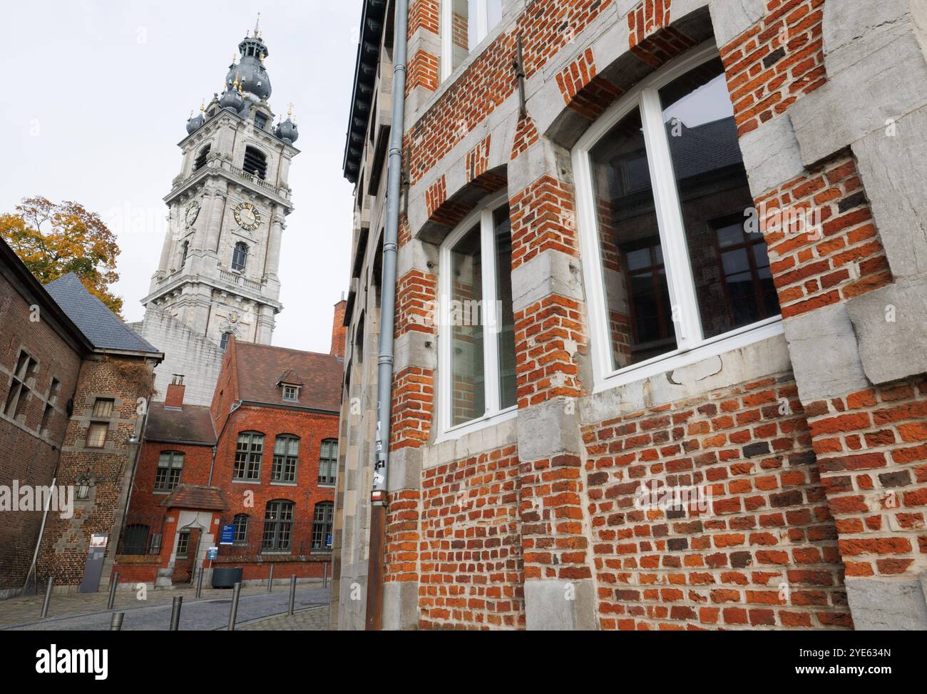 Mons, Belgien. Oktober 2024. Der Glockenturm in Mons, dargestellt am Dienstag, 29. Oktober 2024. BELGA FOTO BENOIT DOPPAGNE Credit: Belga News Agency/Alamy Live News Stockfoto