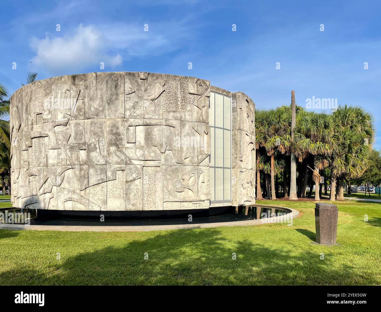 Monument im Bass Museum of Art in Miami Beach, Florida, USA Stockfoto