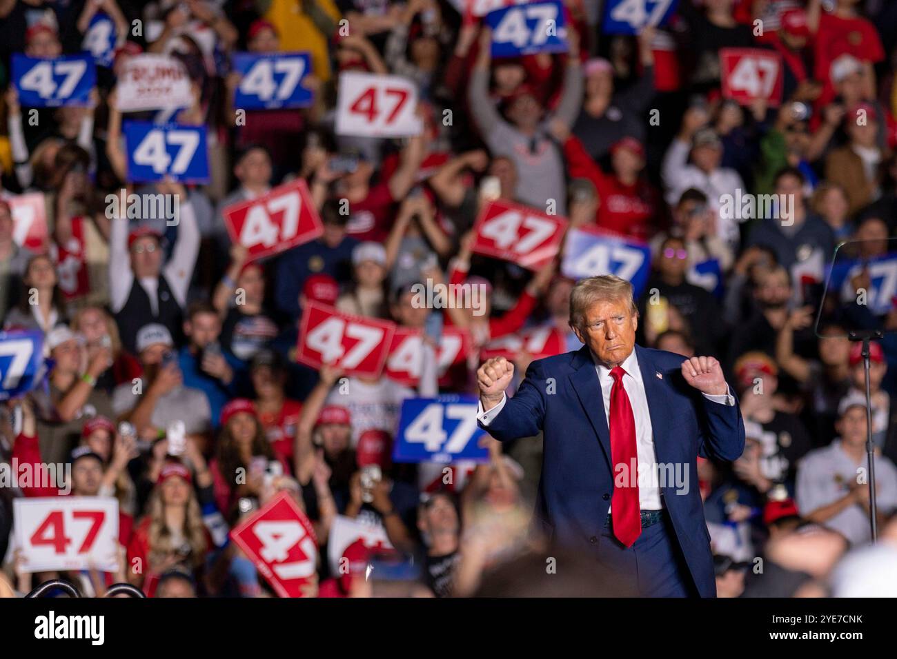 Der ehemalige Präsident und 2024 republikanische Präsidentschaftskandidat spricht bei einer Kundgebung im McCamish Pavilion auf dem Campus der Georgia Tech, Atlanta, Georgia o Stockfoto