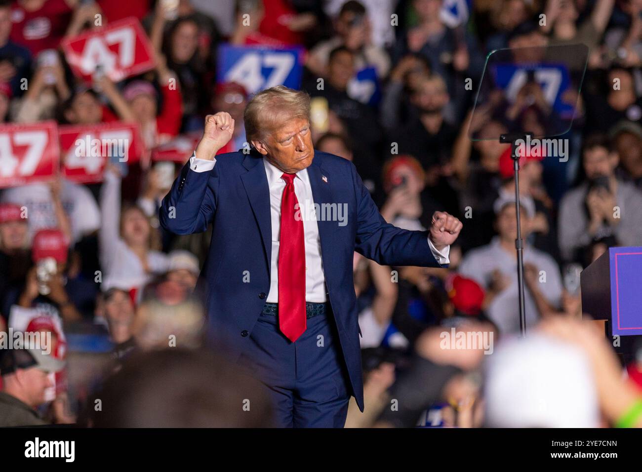 Der ehemalige Präsident und 2024 republikanische Präsidentschaftskandidat spricht bei einer Kundgebung im McCamish Pavilion auf dem Campus der Georgia Tech, Atlanta, Georgia o Stockfoto