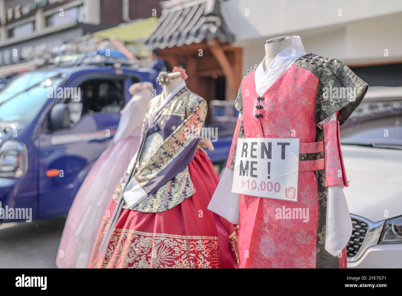Oktober 2024. Öffentliche Straßen rund um Gyedong-gil, Jongno District, Seoul, Südkorea. Stockfoto