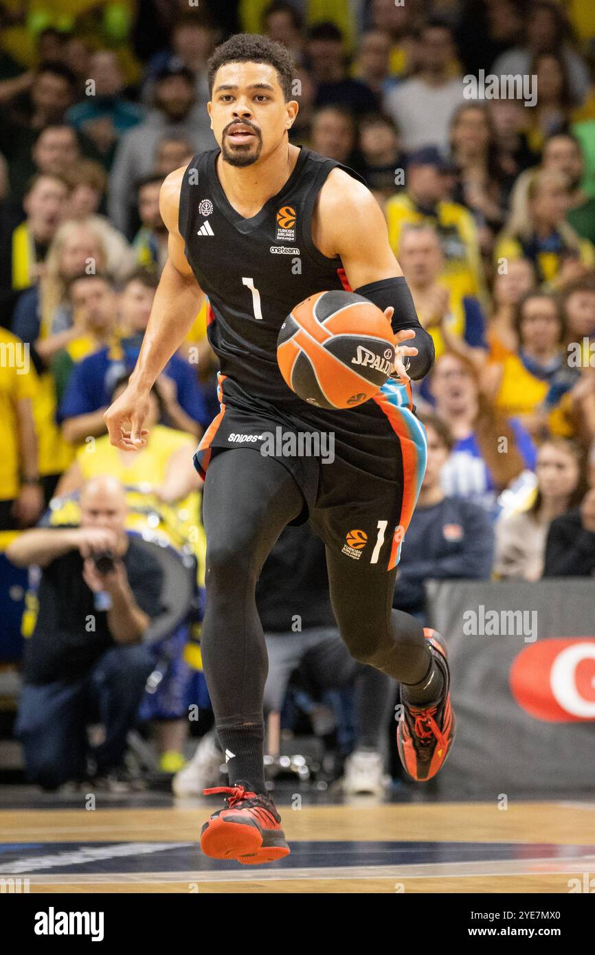 Berlin, Deutschland. Oktober 2024. Collin Malcolm (1) von Paris Basketball während des Basketballspiels der Turkish Airlines EuroLeague zwischen ALBA Berlin und Paris Basketball in der Uber Arena in Berlin. Quelle: Gonzales Photo/Alamy Live News Stockfoto