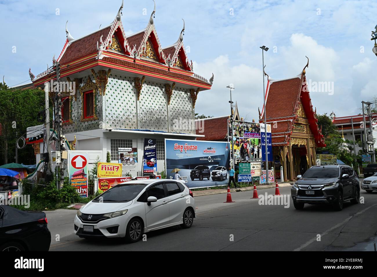Wat Pomkaew Buddha Tempel Mae Klong Mueang Samut Songkhram Bezirk Samut Songkhram in Thailand Stockfoto