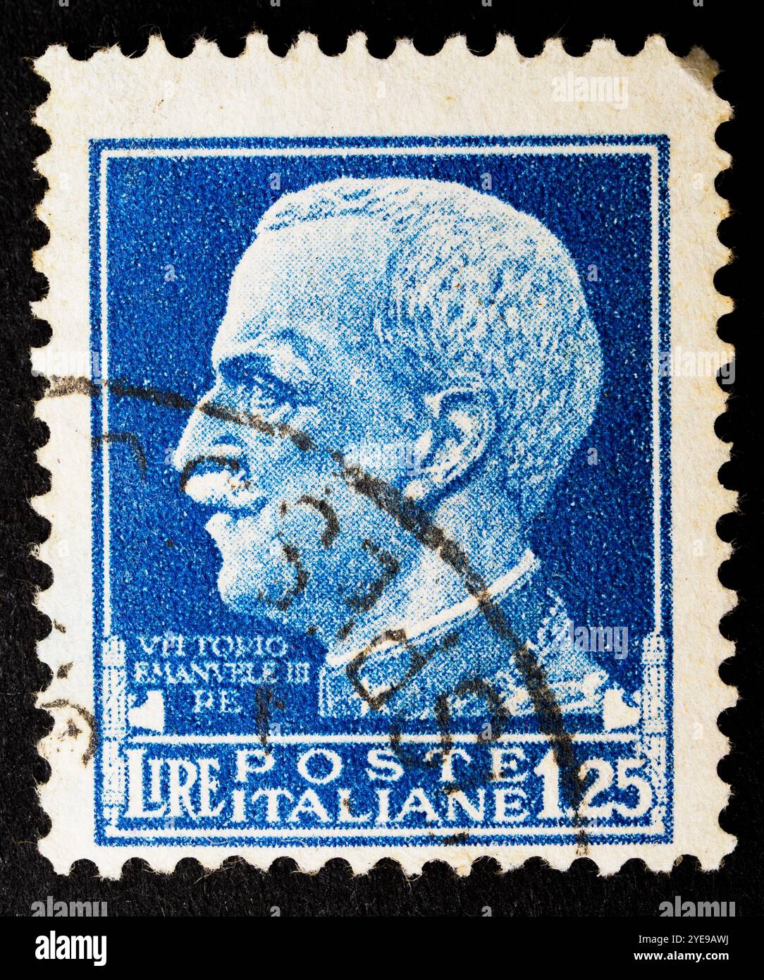 Bildnis von Vittorio Emanuele III. Nach links gerichtet - Michetti Serie 1918/1920 - Königreich Italien Briefmarke Stockfoto