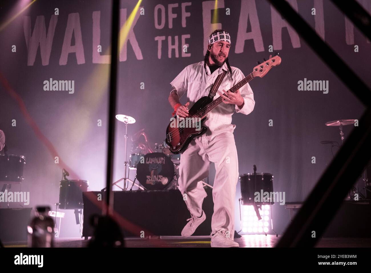 Walk off the Earth im Sala Razzmatazz, Barcelona, 22. Oktober 2024. Fotograf: Ale Espaliat Stockfoto