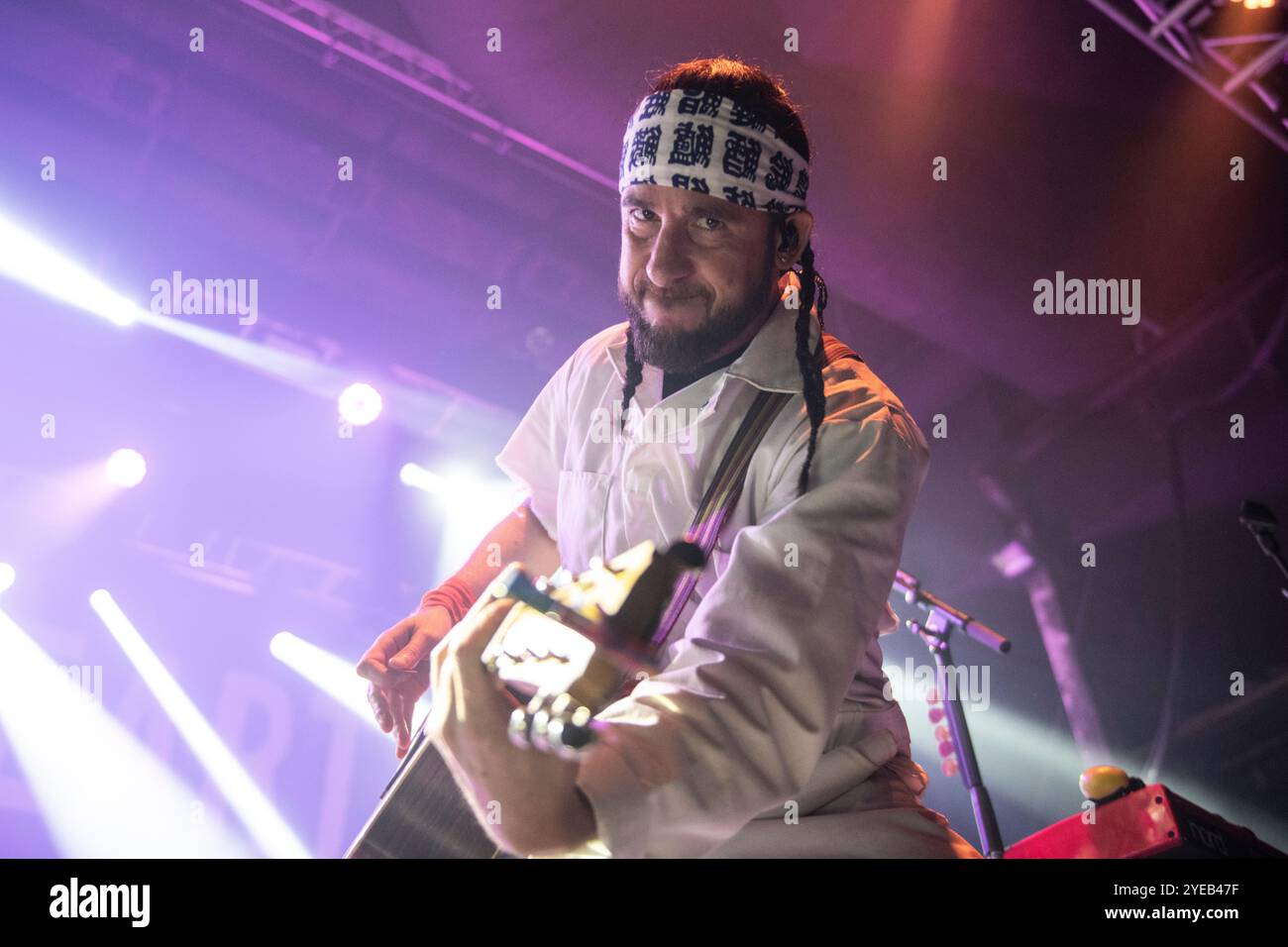 Walk off the Earth im Sala Razzmatazz, Barcelona, 22. Oktober 2024. Fotograf: Ale Espaliat Stockfoto