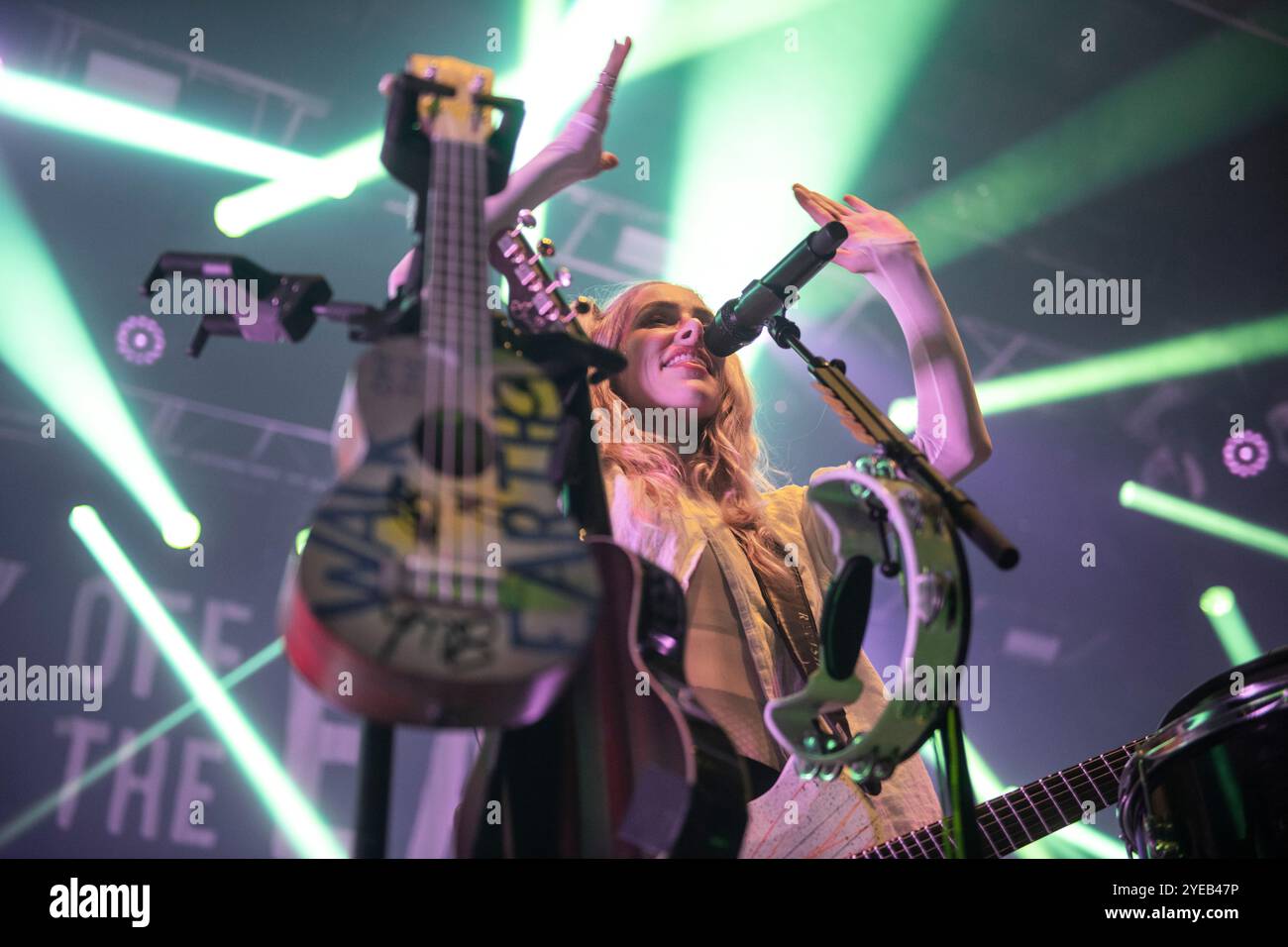 Walk off the Earth im Sala Razzmatazz, Barcelona, 22. Oktober 2024. Fotograf: Ale Espaliat Stockfoto