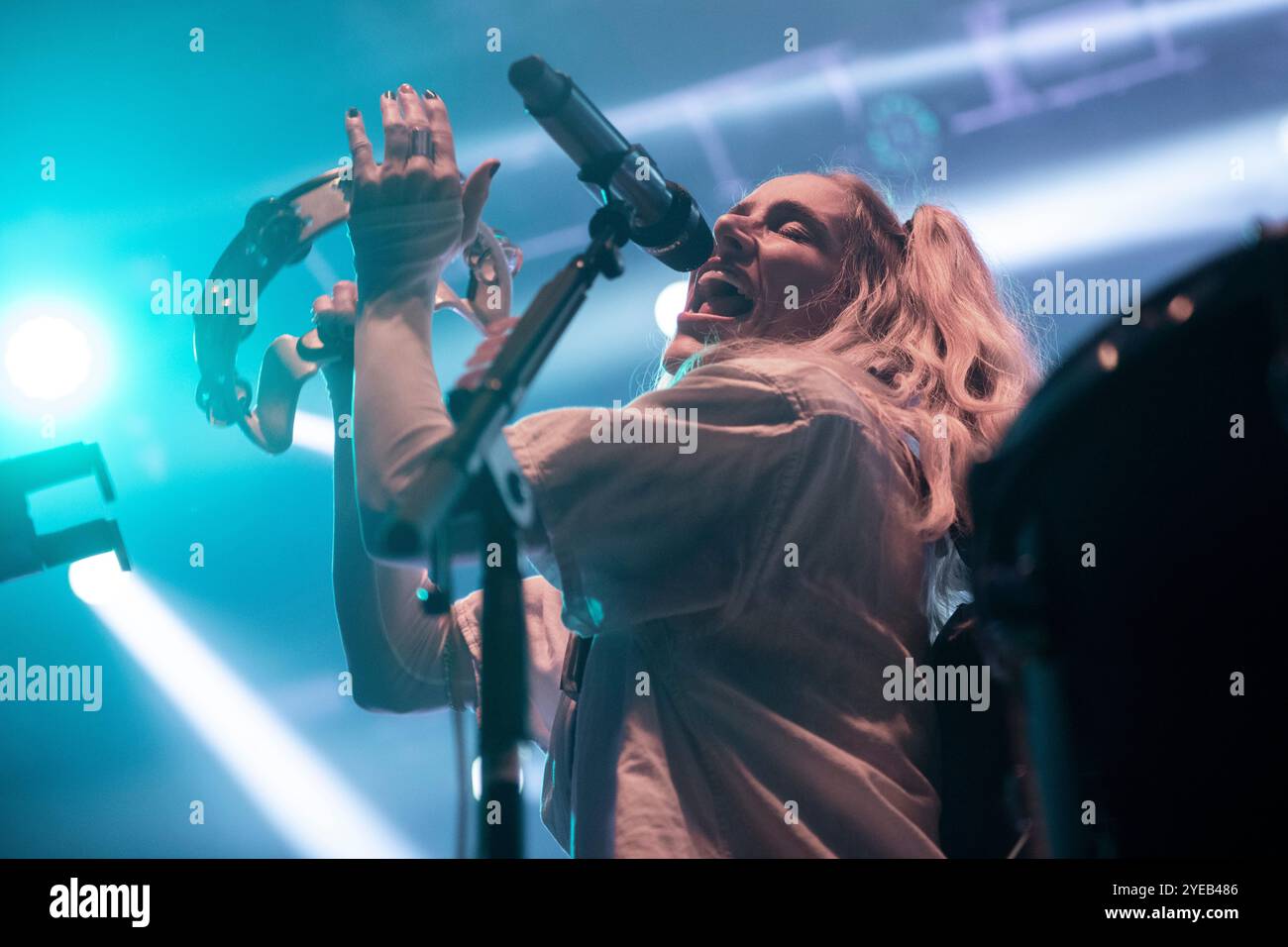 Walk off the Earth im Sala Razzmatazz, Barcelona, 22. Oktober 2024. Fotograf: Ale Espaliat Stockfoto