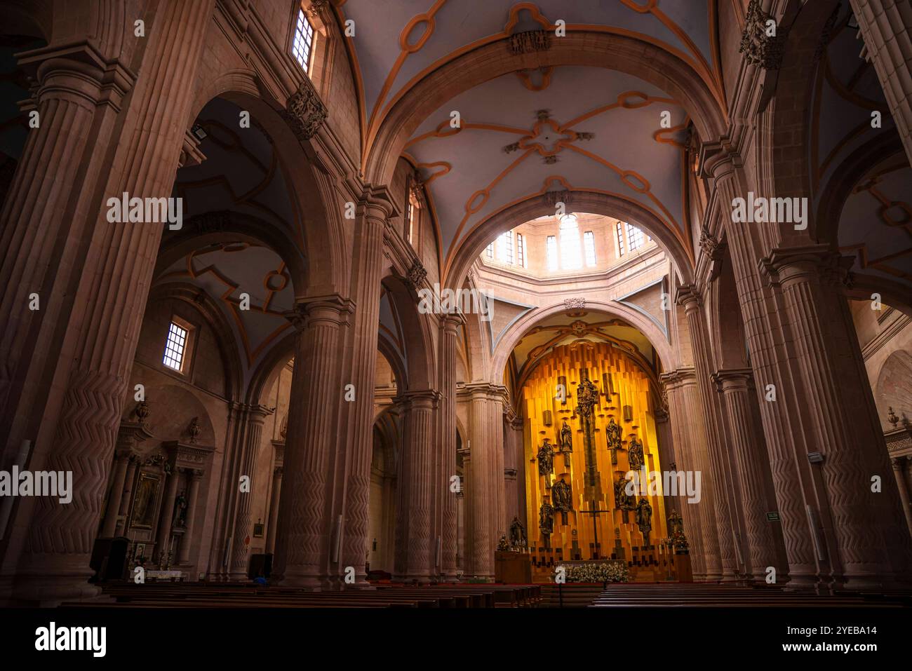 Kathedrale von Zacatecas, Haupttempel der Diözese. Kolonialzone der Hauptstadt des Bundesstaates Zacatecas 2023. Kolonialstadt © (© Foto LuisGutierrez / NortePhoto /NortePhoto.com) catedral de Zacatecas templo Principal de la Diócesis. Zona Colonial de ciudad Hauptstadt del estado de Zacatecas 2023. ciudad Colonial © (© Foto por LuisGutierrez/NortePhoto/NortePhoto.com ) Stockfoto