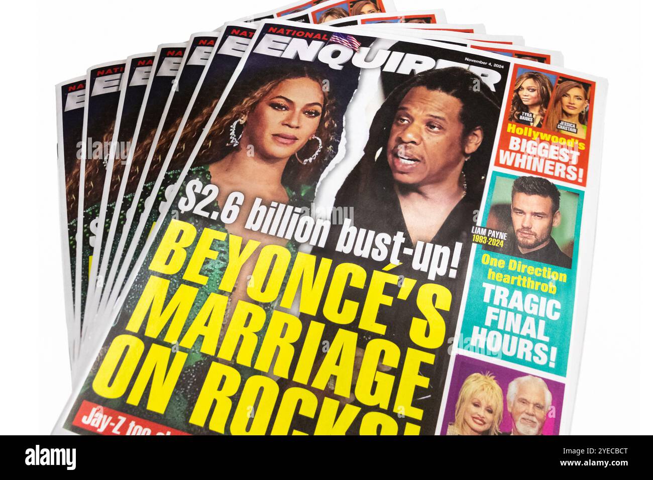 Beyoncé Knowles Carter und Jay-Z alias Shawn Carter - ein prominentes Musikpaar, das auf dem Cover des National Enquirer Magazins zu sehen ist. Stockfoto