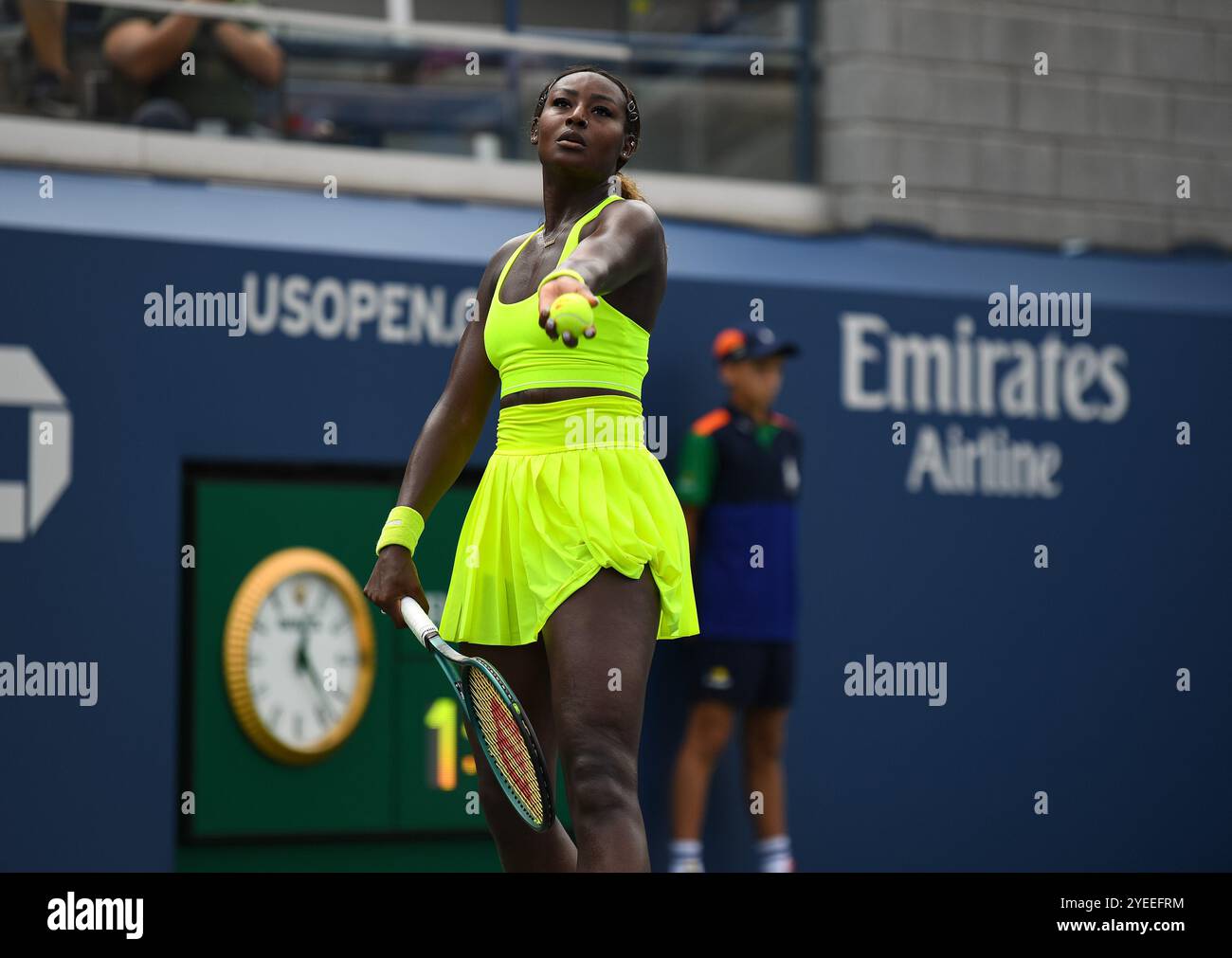 Die US-amerikanische Tennisspielerin Alycia Parks absolvierte ihr erstes Qualifikationsspiel bei den US Open 2024 in Flushing Meadows. August 2024 Stockfoto