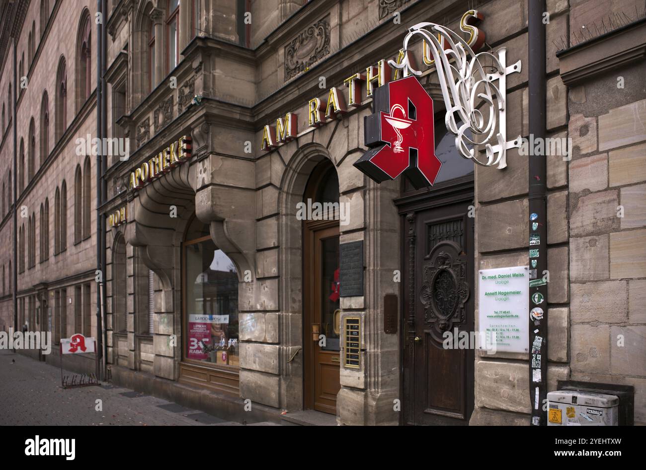 Apotheke am Rathaus, Logo, Altstadt, Fürth, Franken, Bayern, Deutschland, Europa Stockfoto