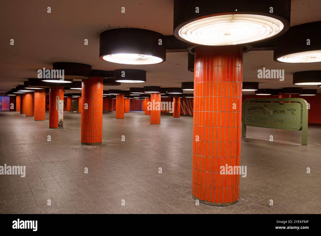 Unterführung des Messedamm am ICC in Berlin, Architekt Rainer Gerhard Rümmler, Filmkulisse, 70er Jahre Design, Berlin Stockfoto