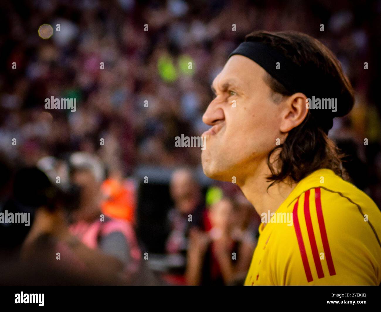 Lanus, Buenos Aires, Argentinien. 20. Oktober 2024. Der brasilianische Club Cruzeiro gewann das Fußballspiel im Halbfinale der Copa CONMEBOL Sudamericana 1-0 mit einem Tor von Kaio Jorge. Auf diese Weise qualifizierte sich das Team um Fernando Diniz Silva für das Finale des Turniers im Ciudad de Lanus Stadion. NUR REDAKTIONELLE VERWENDUNG: Facundo Morales / Alamy Live News Stockfoto