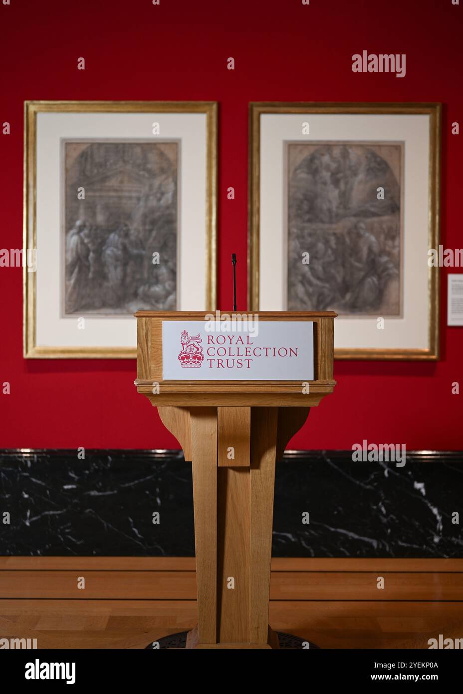 The King's Gallery London, 31. Oktober 2024. Ab dem 1. November bringt die Ausstellung „Drawing the Italian Renaissance“ in der King's Gallery Buckingham Palace aus der Royal Collection die größte Auswahl an Zeichnungen aus dieser Zeit zusammen, die jemals in Großbritannien gezeigt wurden. Es enthält dreißig Werke zum ersten Mal in der Öffentlichkeit. Die Ausstellung zeigt Werke von Leonardo da Vinci, Michelangelo, Raffael und Tizian. Die Ausstellung läuft bis zum 9. März 2025. Stockfoto