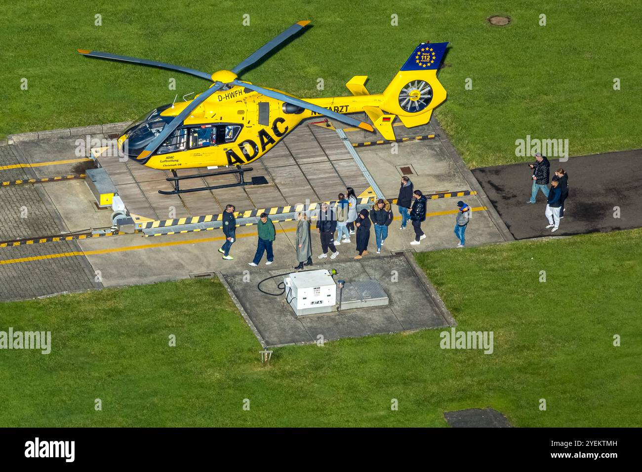 Luftbild, ADAC Luftrettung Hubschrauber D-HWFH Christoph 08 am St. Marien Hospital, Lünen, Ruhrgebiet, Nordrhein-Westfalen, Deutschland ACHTUNGxMINDESTHONORARx60xEURO *** Luftfoto, ADAC Luftrettung Helikopter D HWFH Christoph 08 im St. Marien Hospital, Lünen, Ruhrgebiet, Nordrhein-Westfalen, Deutschland ATTENTIONxMINDINDESTHONORAxEZEOXEZEORxEORxEHALRO Stockfoto