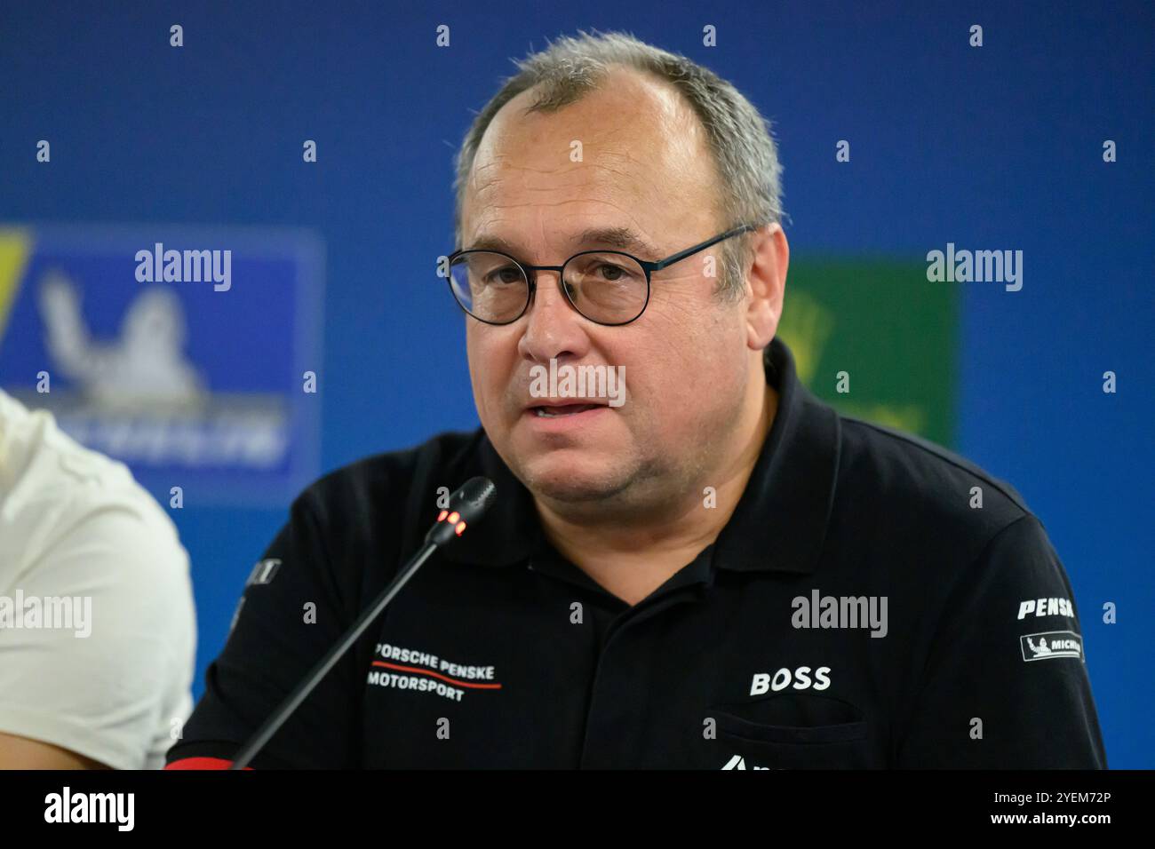 Sakhir, Bahrain. 31. Oktober 2024. Porsche Penske Motorsport Hypercar, Urs Kuratle - Direktor Factory Racing während der Pressekonferenz. Ahmad Al Shehab/Alamy Live News. Stockfoto