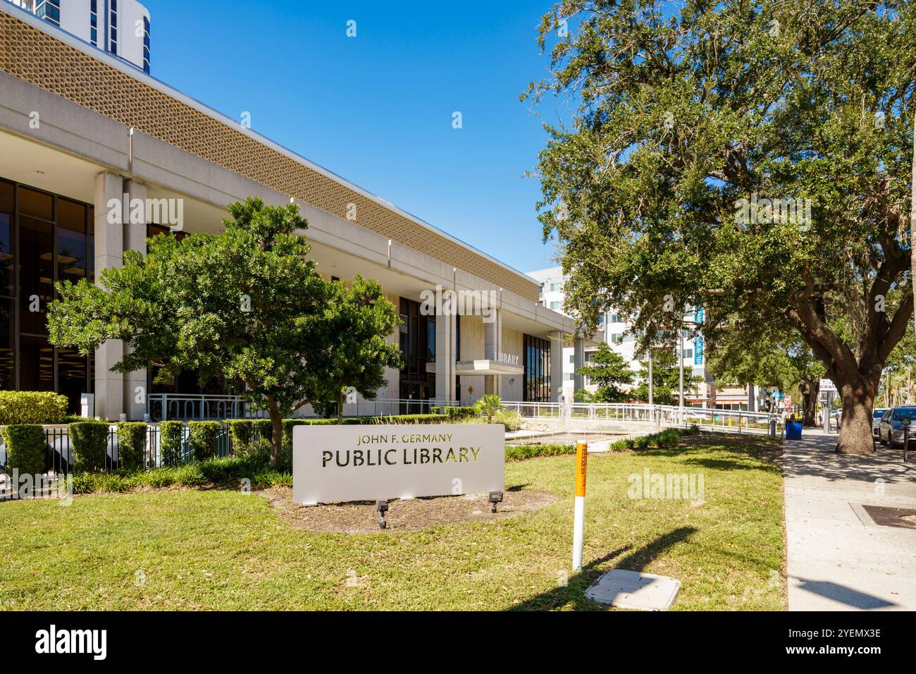 Tampa, FL, USA - 24. Oktober 2024: Tampa Hillsborough County Public Library Foto 2024 Stockfoto