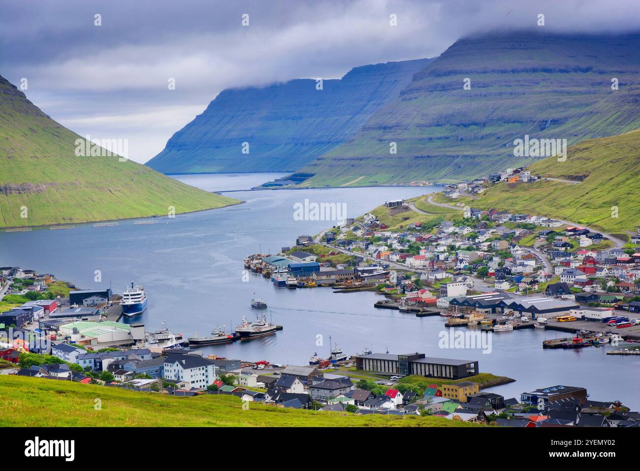Klaksvik - die zweitgrößte Stadt der Färöer Stockfoto