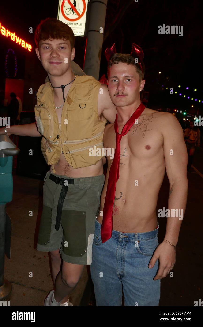 West Holllywood, Kalifornien, USA 31. Oktober 2024 West Hollywood Halloween Carnaval am Santa Monica Blvd am 31. Oktober 2024 in West Hollywood, Kalifornien, USA. Foto: Barry King/Alamy Live News Stockfoto