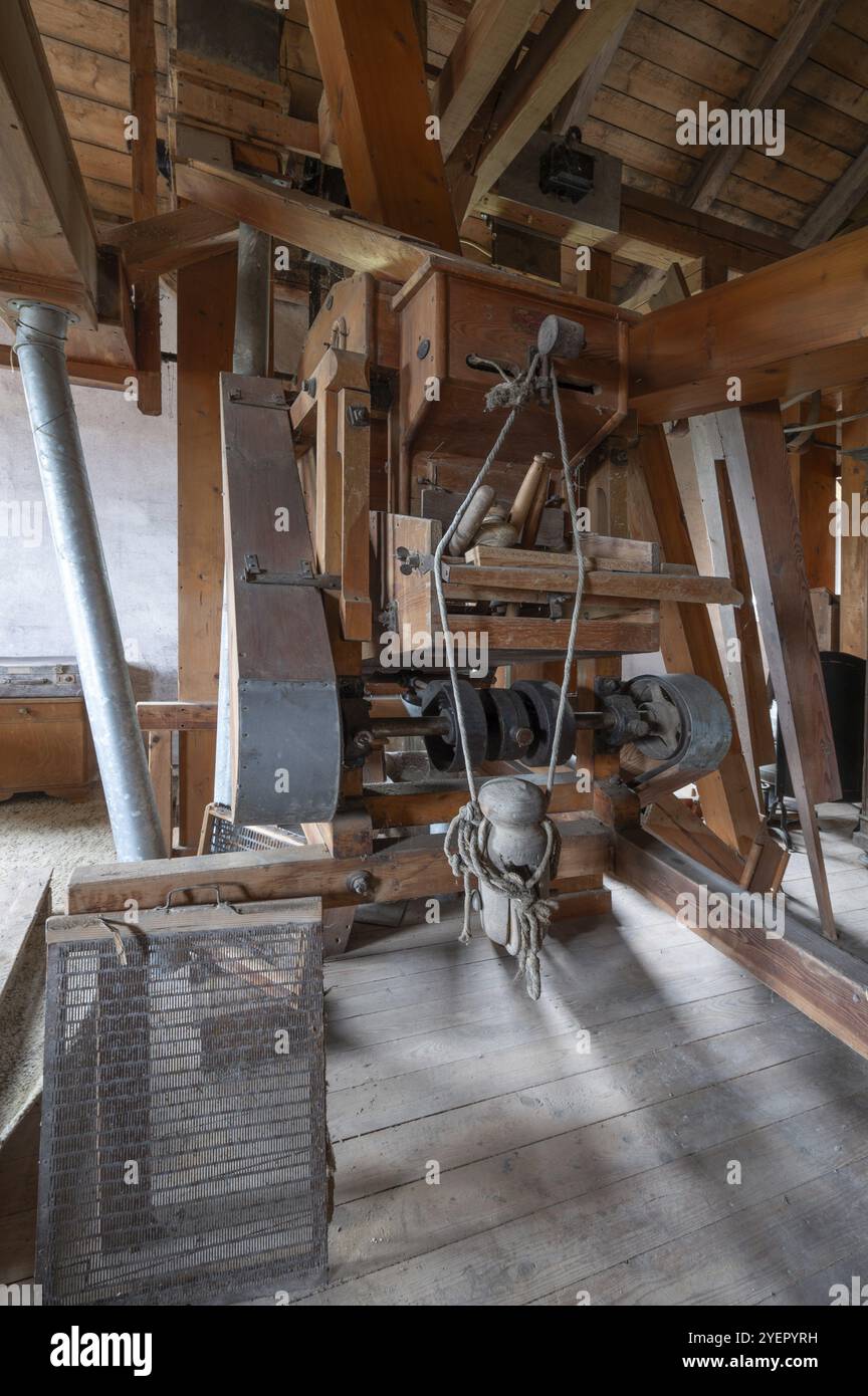 Historischer Plansichter in einer ehemaligen Maismühle, Bayern, Deutschland, Europa Stockfoto