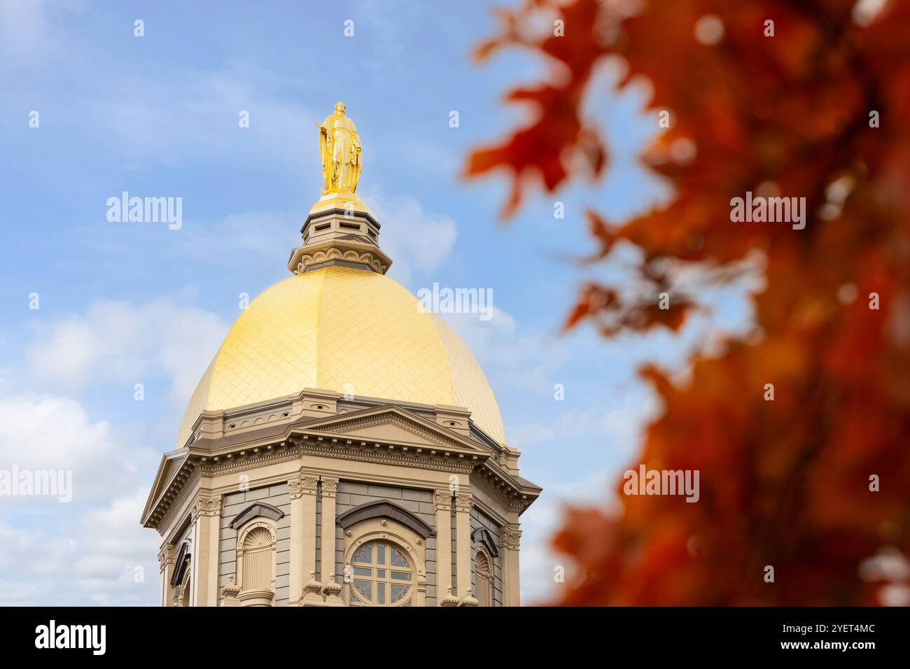 Die University of Notre Dame ist eine private katholische Forschungsuniversität, die 1842 gegründet wurde. Stockfoto