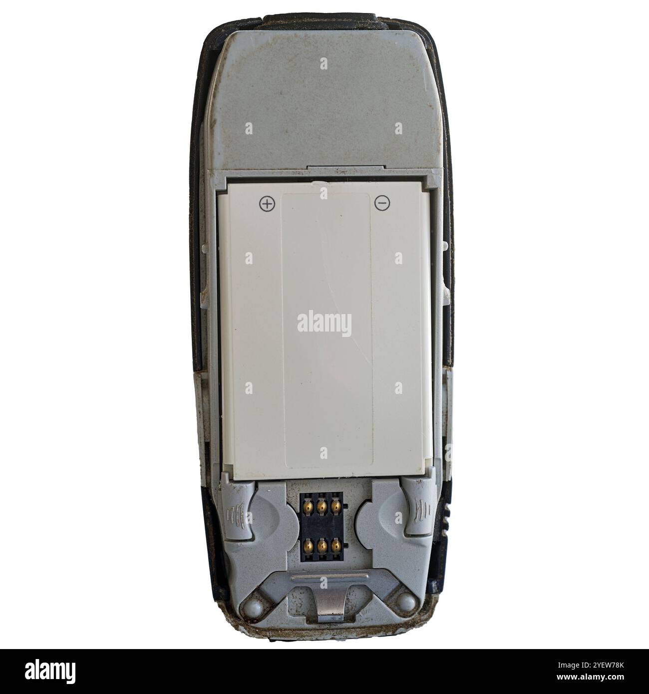 Modugno, Italien - 20. august 2024: Altes NOKIA 3310. Altes Handy, NOKIA 3310 mit entfernter Rückabdeckung und Batterie. Stockfoto