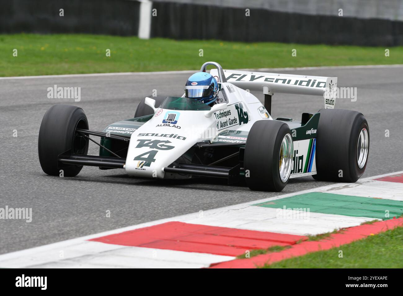 Scarperia, Italien - 12. Oktober 2024: Williams FW08 aus dem Jahr 1982 Ex Keke Rosberg fahren durch unbekannt in Aktion während des Trainings auf dem Mugello Circuit Stockfoto
