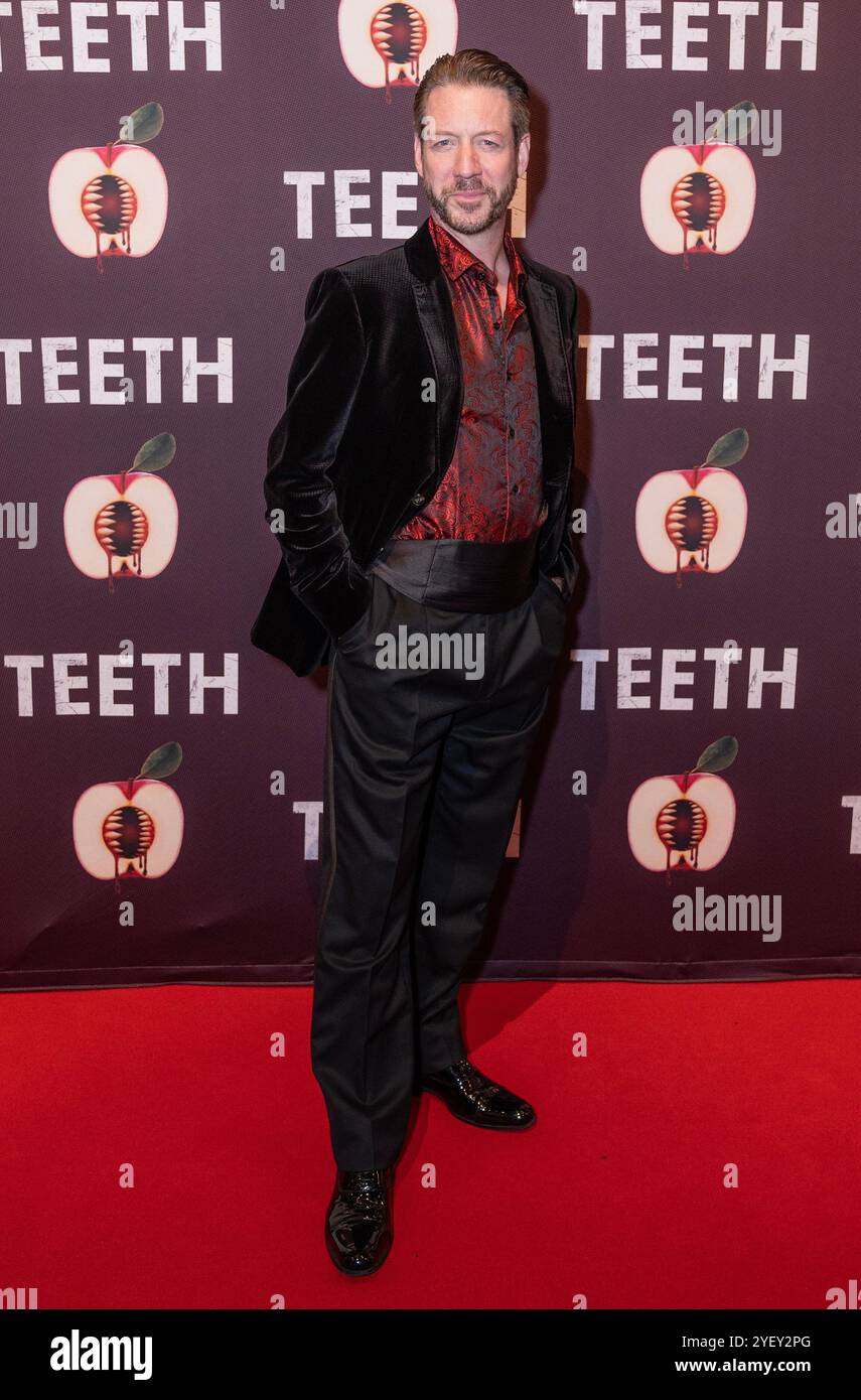 New York, USA. 31. Oktober 2024. James D. Sasser nimmt am 31. Oktober 2024 an der Off-Broadway Opening Night für das Musical „Teeth“ im New World Stage Theatre in New York Teil. (Foto: Lev Radin/SIPA USA) Credit: SIPA USA/Alamy Live News Stockfoto