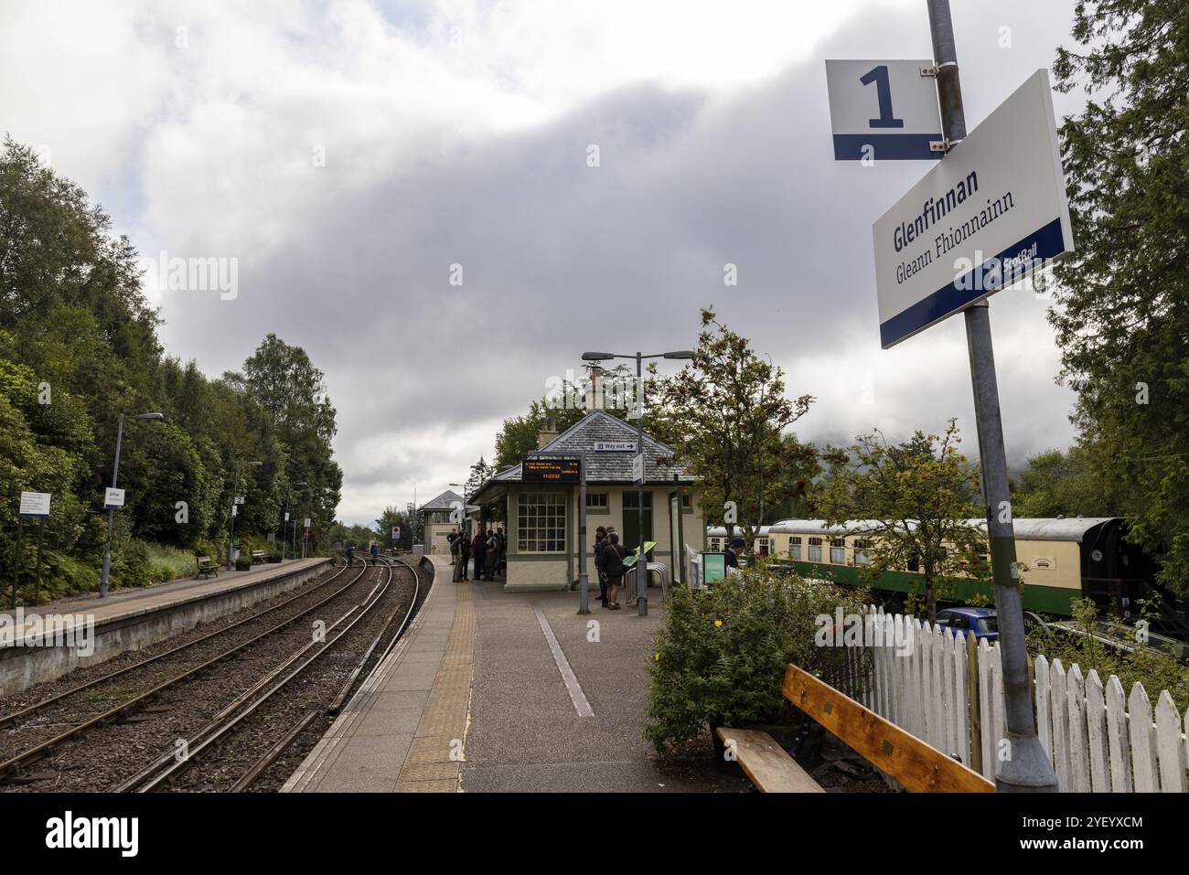 Glenfinnan Bahnhof, Highlands, Schottland, Großbritannien Stockfoto