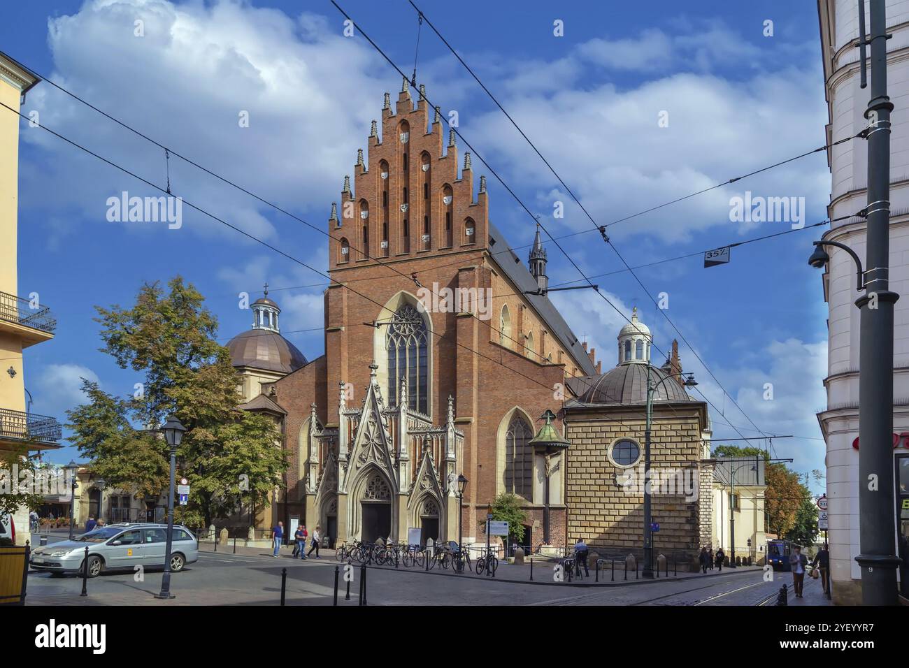 Die Basilika der Heiligen Dreifaltigkeit in Krakau, Polen, ist eine gotische Kirche und ein Kloster des Dominikanerordens. Seine Geschichte reicht bis ins Jahr 1223, Europa Stockfoto