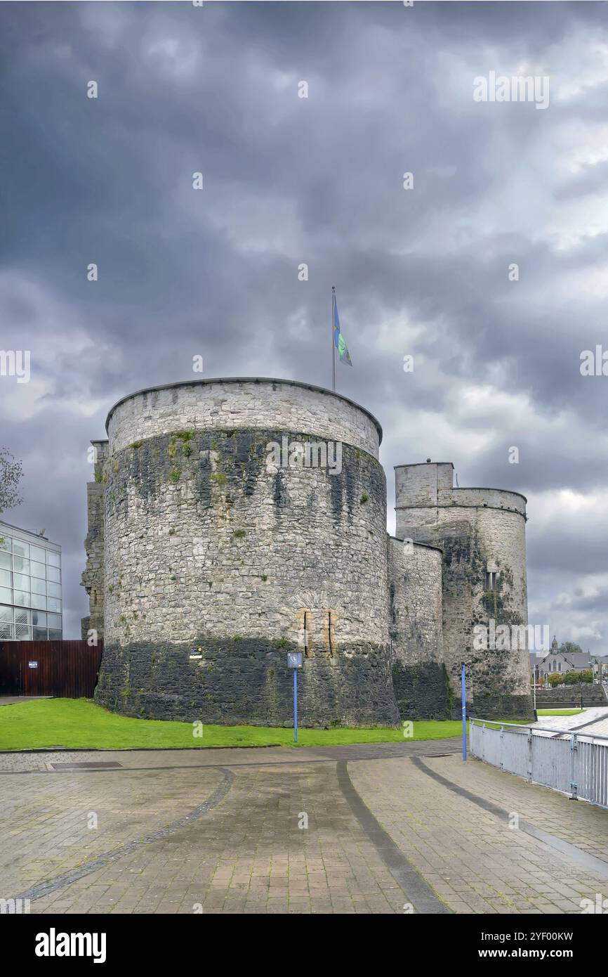 King John's Castle ist eine Burg aus dem 13. Jahrhundert in Limerick, Irland, Europa Stockfoto