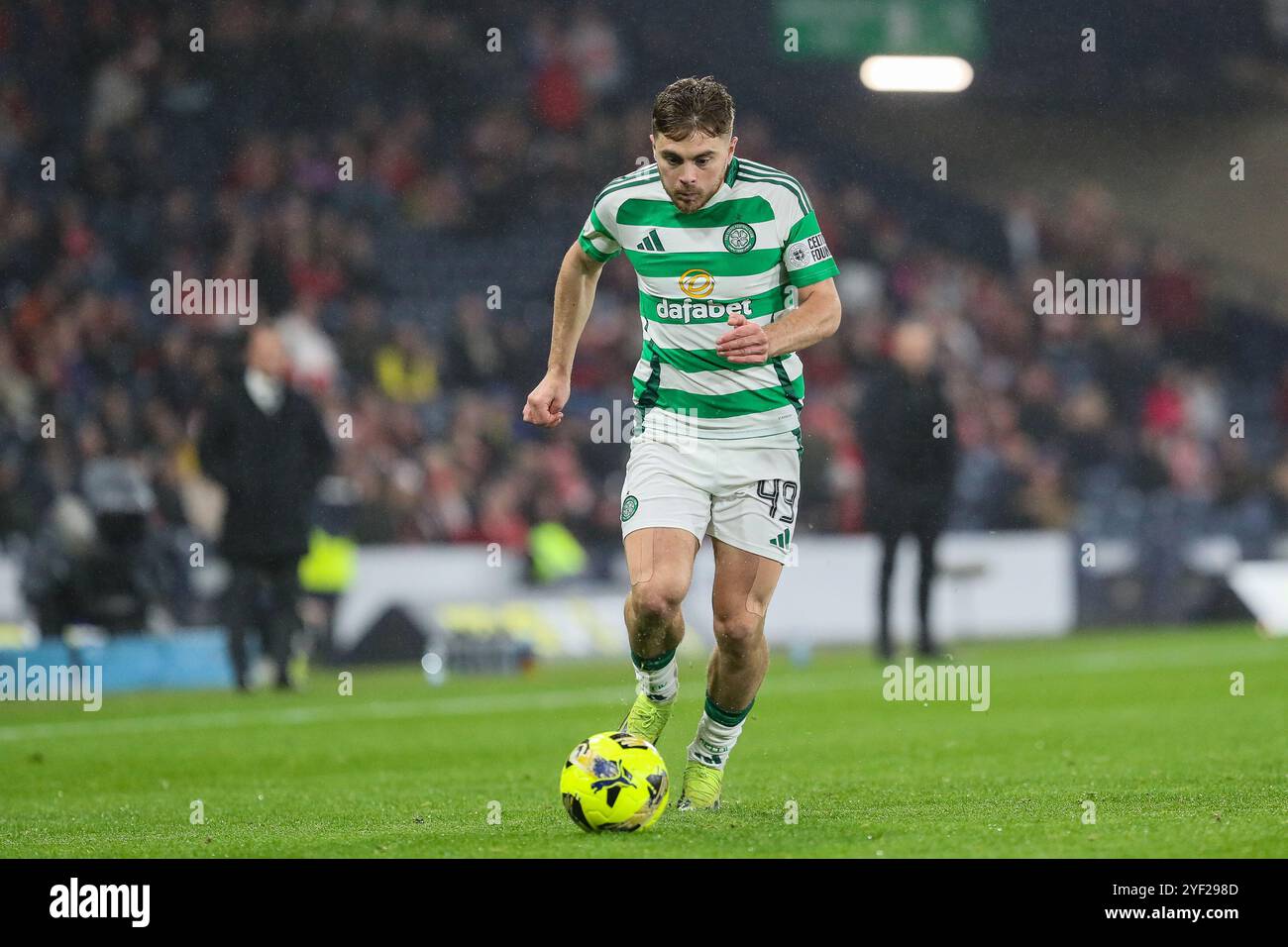 Glasgow, Großbritannien. November 2024. Das erste Halbfinale des Premier Sports Cup zwischen Celtic FC und Aberdeen FC waas fand im Hampden Park in Glasgow, Schottland, Großbritannien statt. Das Ergebnis war Celtic 6:0 Aberdeen. Celtic geht ins Finale. Die Tore wurden von C. Carter-Vickers (29')Tor 29 Minuten, K. Furuhashi (32')Tor 32 Minuten, D. Maeda (40', 49', 85')Tor 40 Minuten, Tor 49 Minuten, Tor 85 Minuten N. Kuhn (59') Credit: Findlay/Alamy Live News Stockfoto