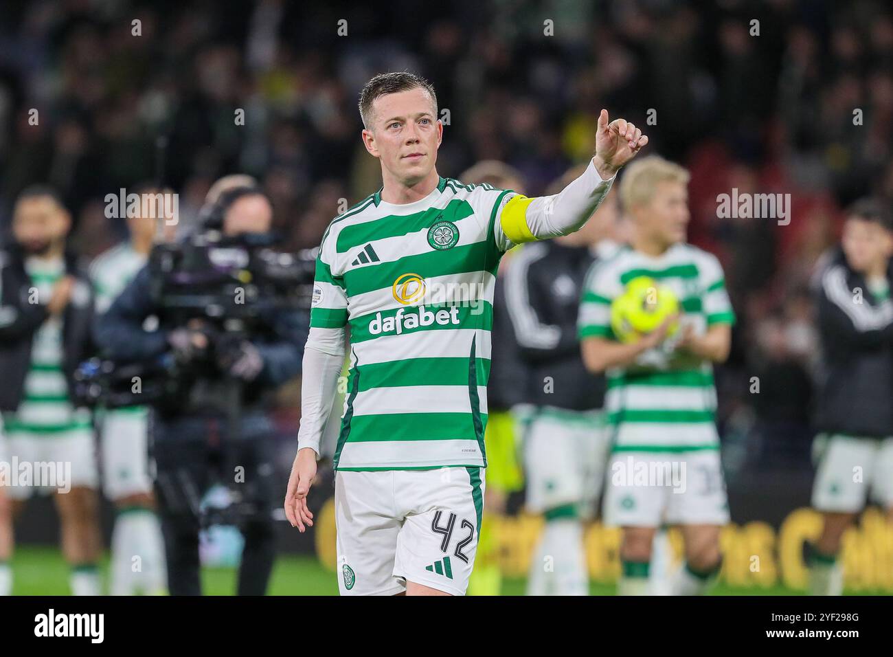 Glasgow, Großbritannien. November 2024. Das erste Halbfinale des Premier Sports Cup zwischen Celtic FC und Aberdeen FC waas fand im Hampden Park in Glasgow, Schottland, Großbritannien statt. Das Ergebnis war Celtic 6:0 Aberdeen. Celtic geht ins Finale. Die Tore wurden von C. Carter-Vickers (29')Tor 29 Minuten, K. Furuhashi (32')Tor 32 Minuten, D. Maeda (40', 49', 85')Tor 40 Minuten, Tor 49 Minuten, Tor 85 Minuten N. Kuhn (59') Credit: Findlay/Alamy Live News Stockfoto