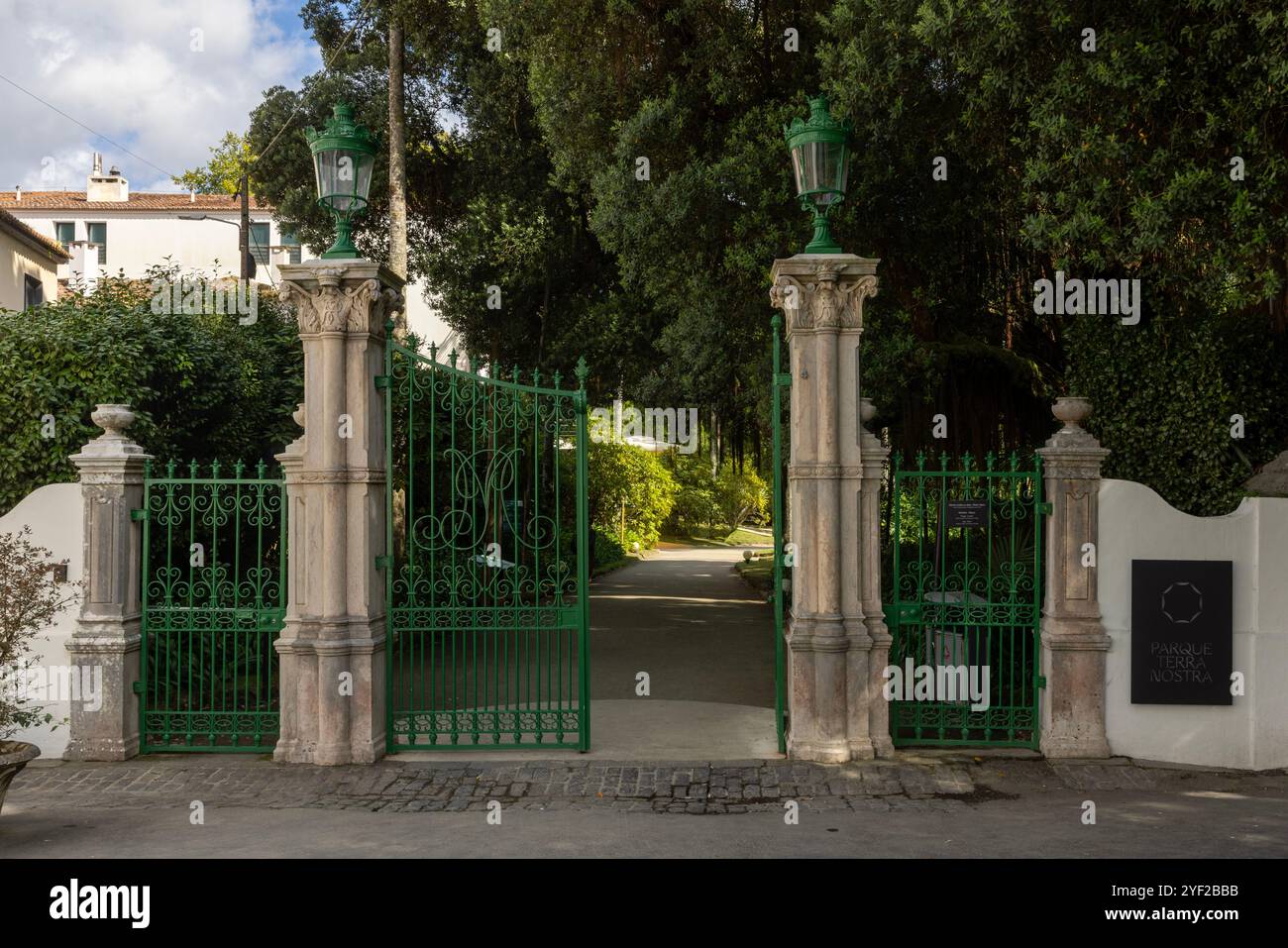 Der Terra Nostra Park ist ein botanischer Garten in Furnas in der Gemeinde Povoação auf der portugiesischen Azoren Insel São Miguel. Stockfoto