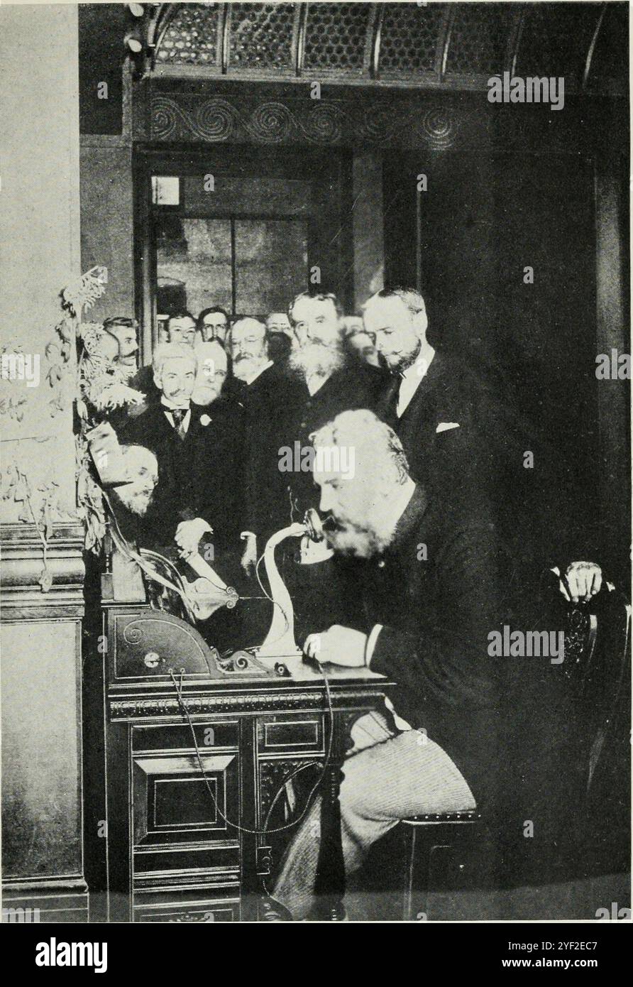 Alexander Graham Bell bei der Eröffnung der ersten Telefonleitung New York – Chicago am 18. Oktober 1892 Stockfoto