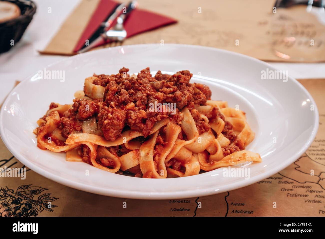 Pasta Bolognese (Ragu alla Bolognese) im Zentrum von Bologna Stockfoto