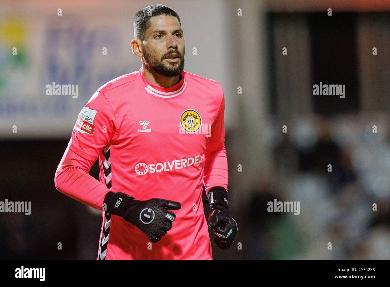 Rio Maior, Portugal. Oktober 2024. Lucas Franca (CD Nacional) wurde während des Liga Portugal Spiels zwischen Casa Pia und CD Nacional im Estadio Municipal Rio Maior gesehen. Finale Partitur; Casa Pia 1:0 CD Nacional. Quelle: SOPA Images Limited/Alamy Live News Stockfoto